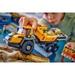 LEGO® City - Homlokrakodó és billenőplatós teherautó (60494)